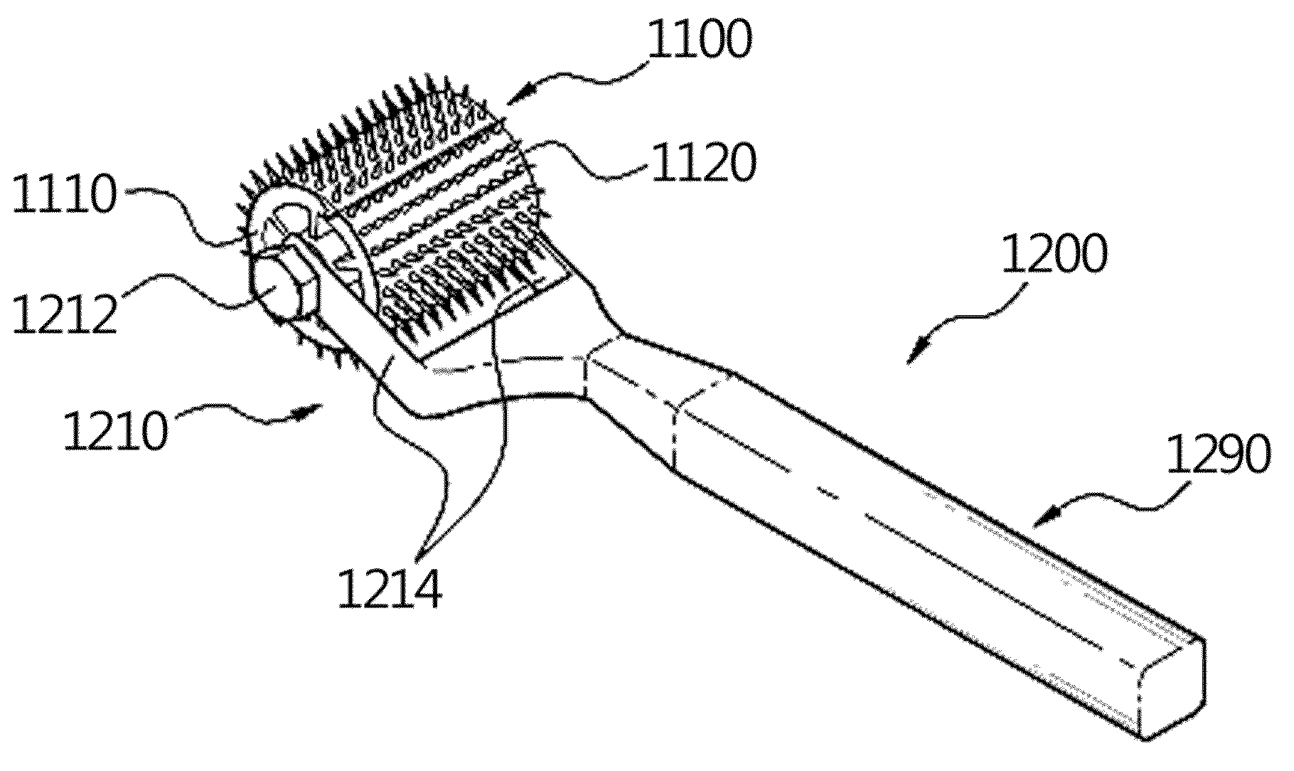 Microneedle roller and stamp adapted to enable the replacement of microneedles