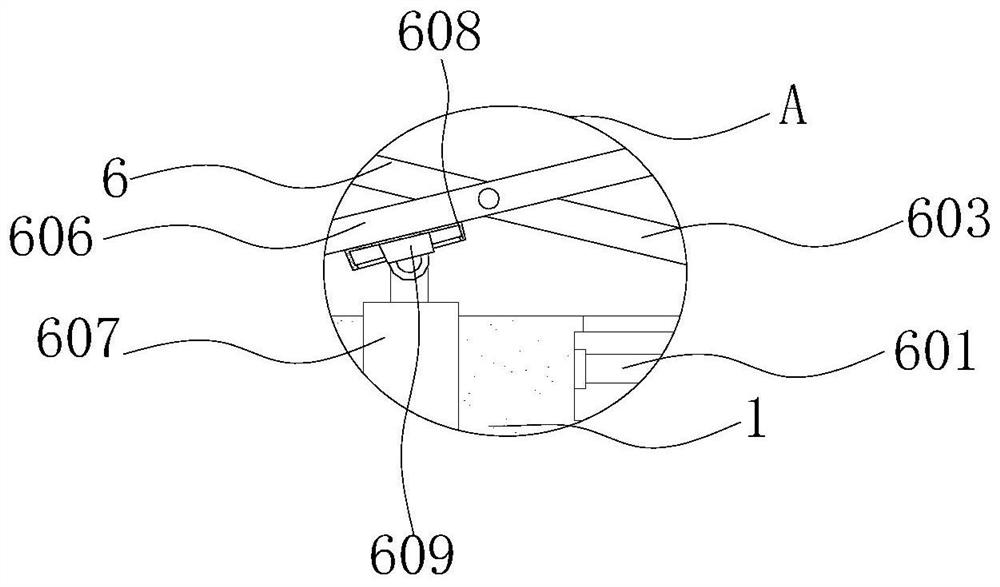 Feeding and discharging conveying device for zipper puller paint spraying