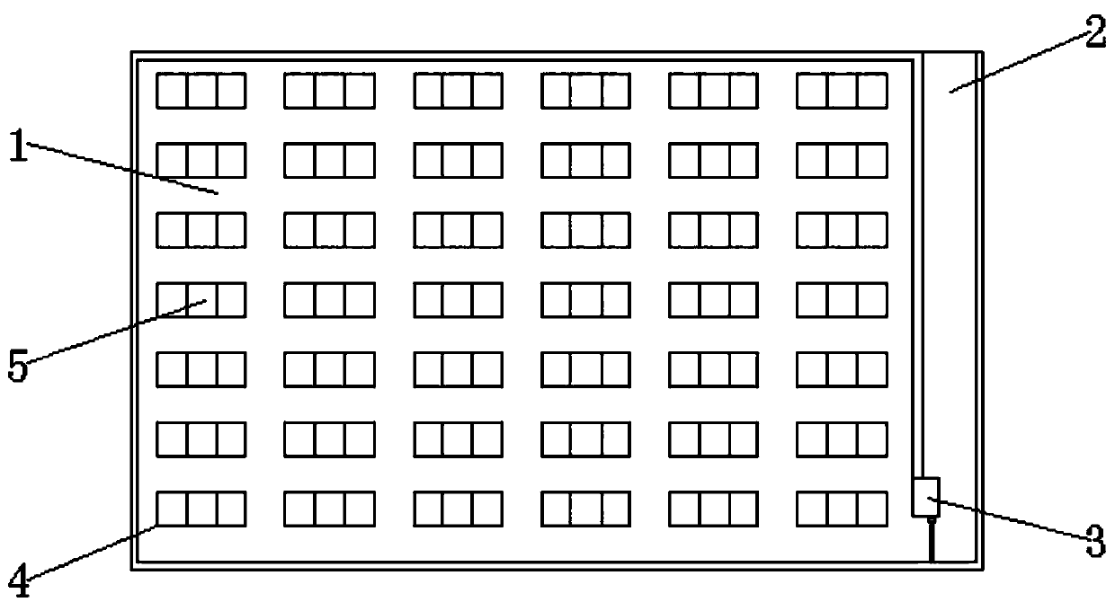 Outdoor parking lot with multiple parking areas and management method thereof