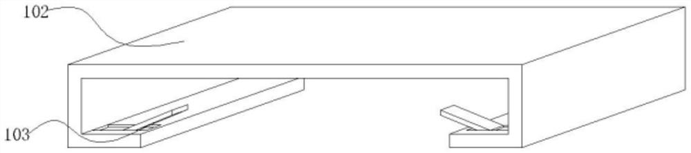 Conveying device in covering cloth laminating equipment