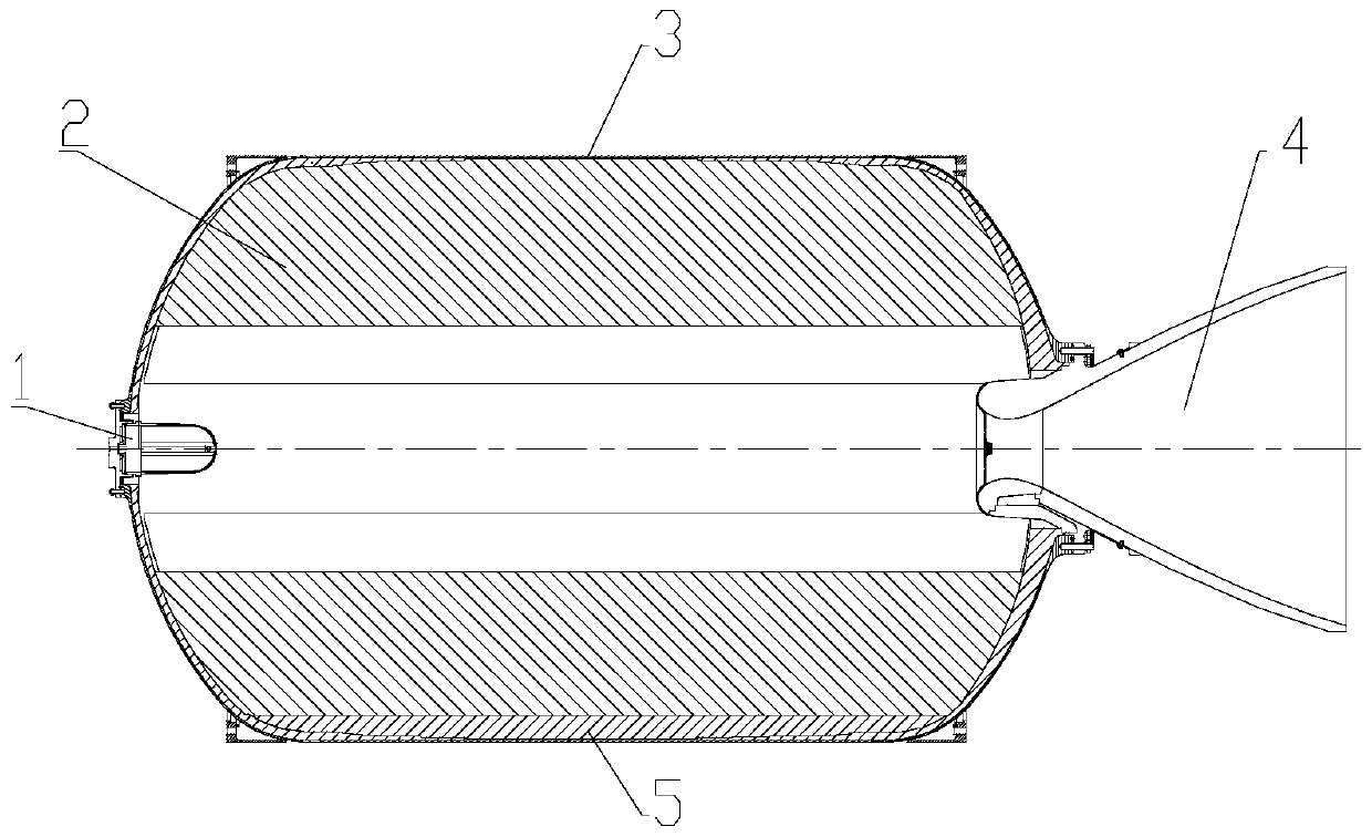 Solid rocket engine, method for restraining residual propellant for propellant loading of solid rocket engine and combustion chamber structure