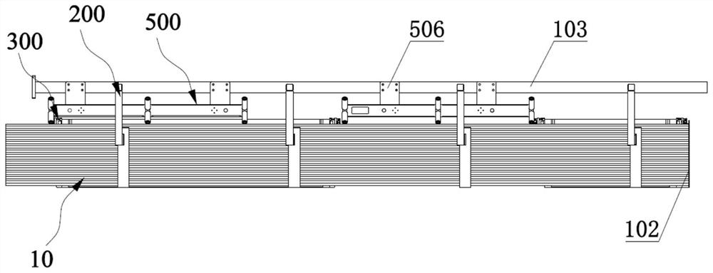 Feeding device for steel pipes