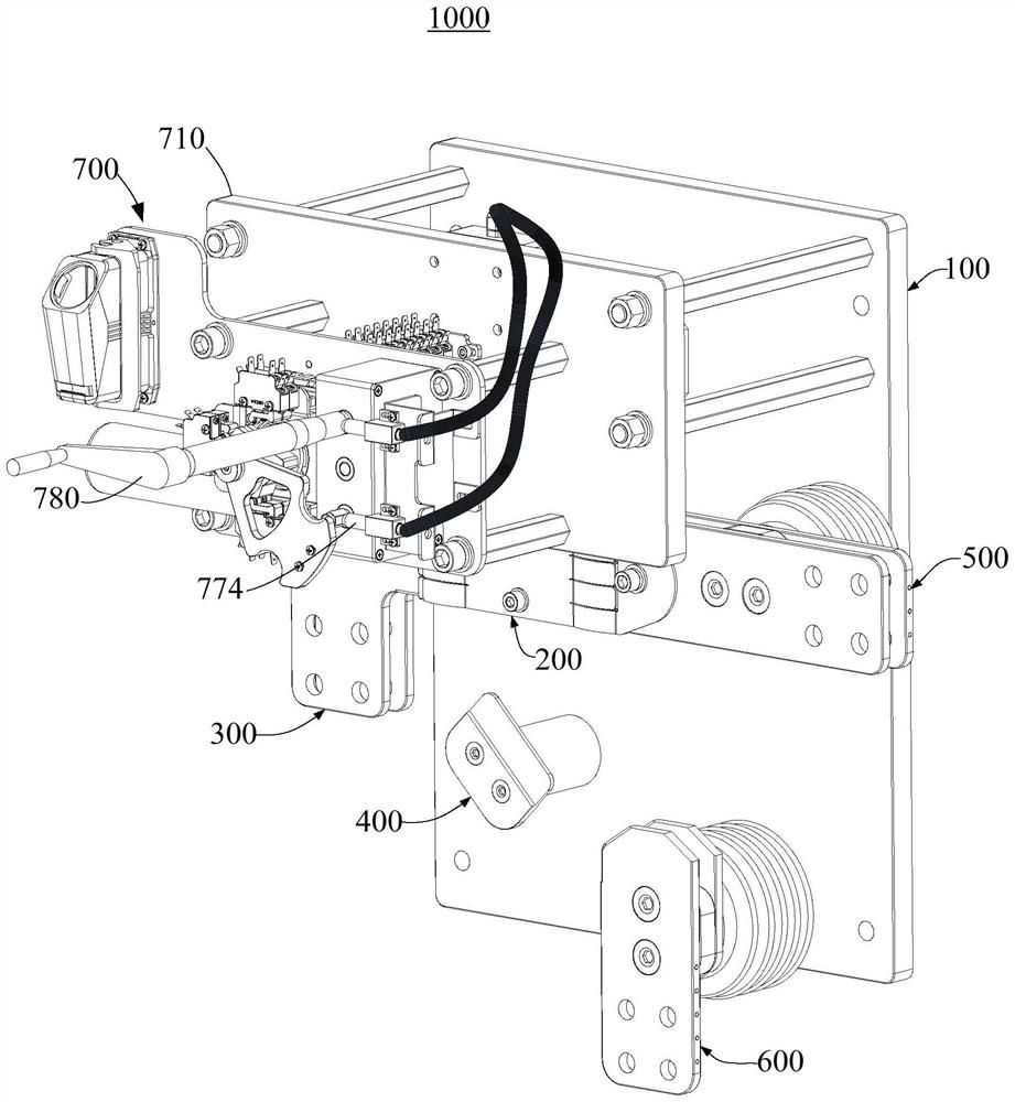 Operating device of three-station knife switch and three-station knife switch