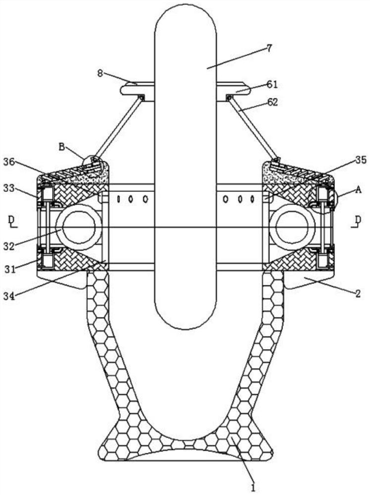 Anti-splashing garlic masher for mashed garlic processing and using method thereof