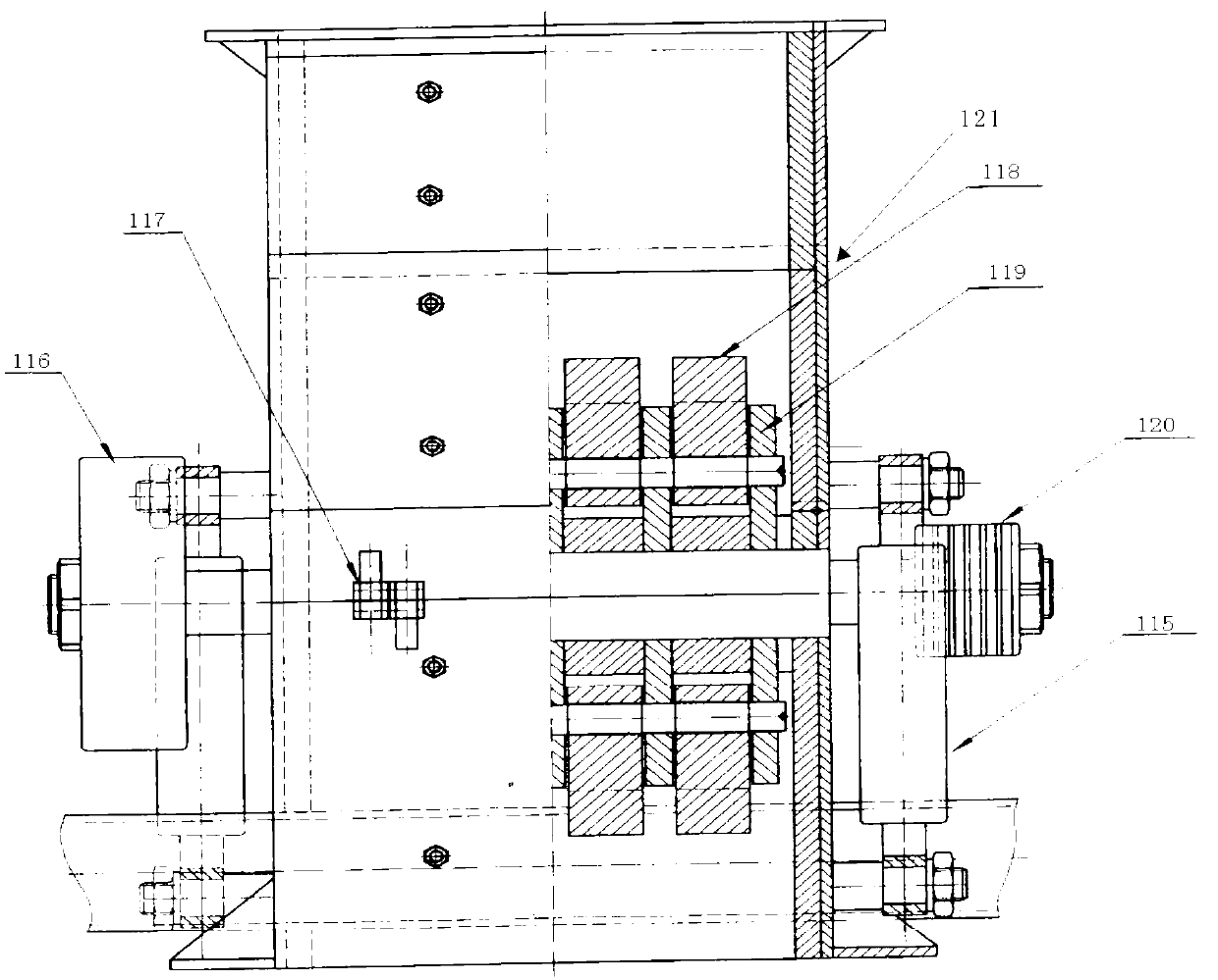 Energy-saving and environment-friendly double-rotor crushing machine