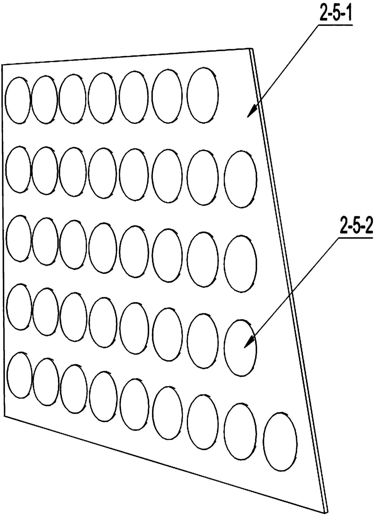 A device for harmless treatment of community domestic waste and its working method