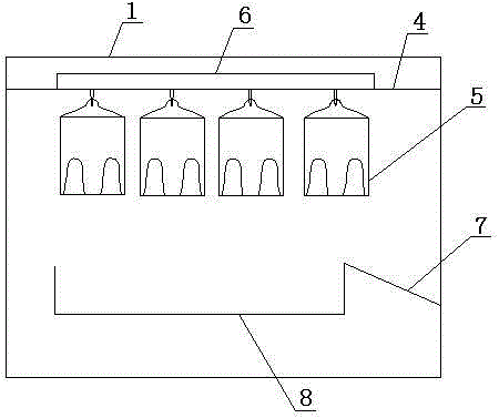 A scalding device for poultry before slaughter