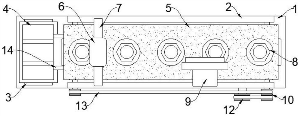 Discharging device for production of high-sealing-performance outer hexagonal studs and using method thereof