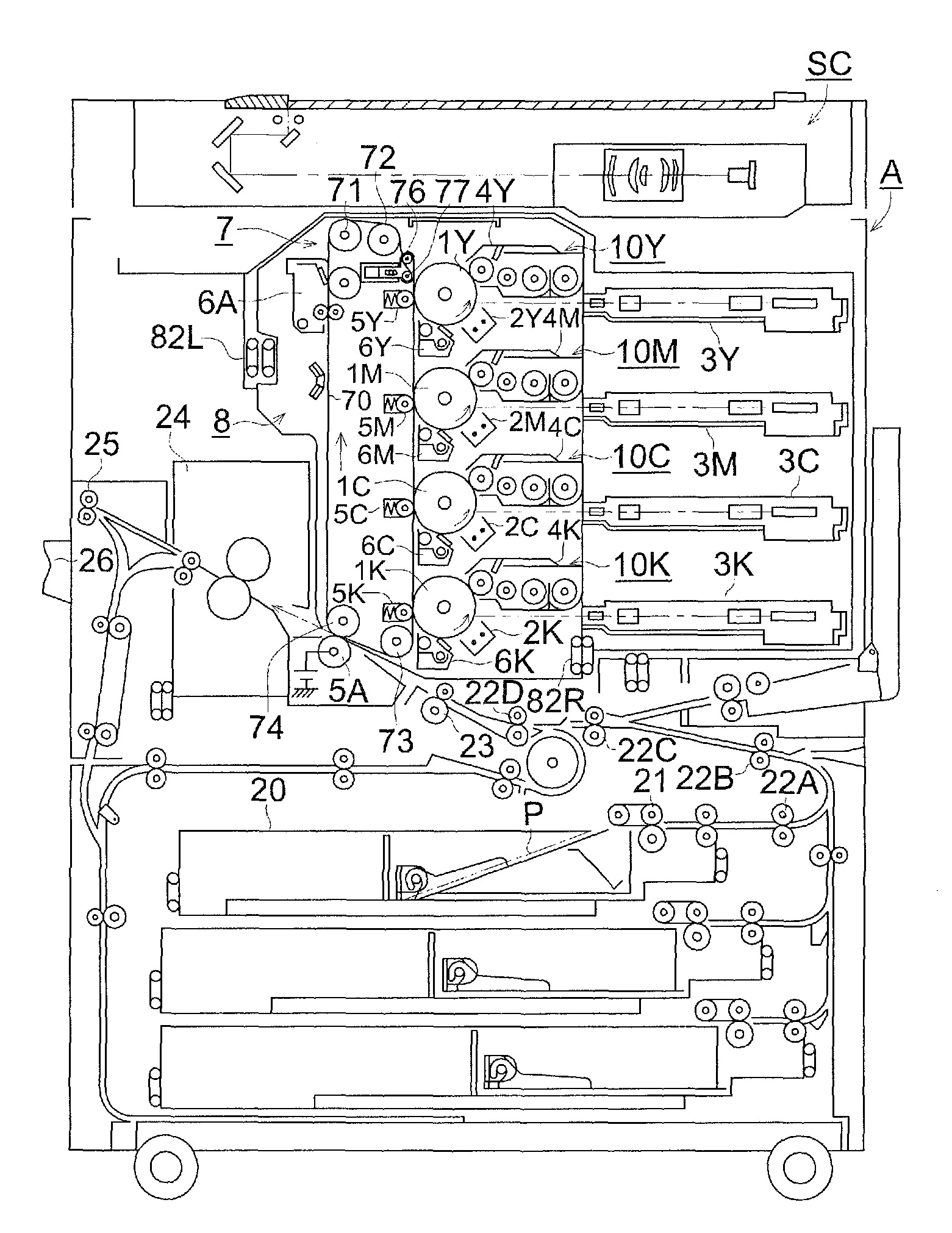 Electrostatic latent image developing toner and method of image forming