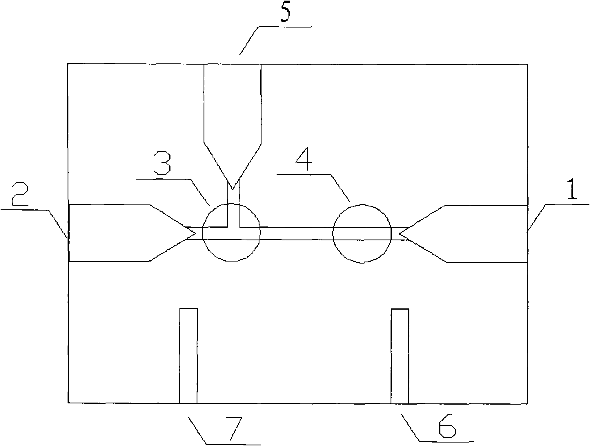 Flow cell device suitable for synchronous on-line detection of absorption spectrum and fluorescence spectrum