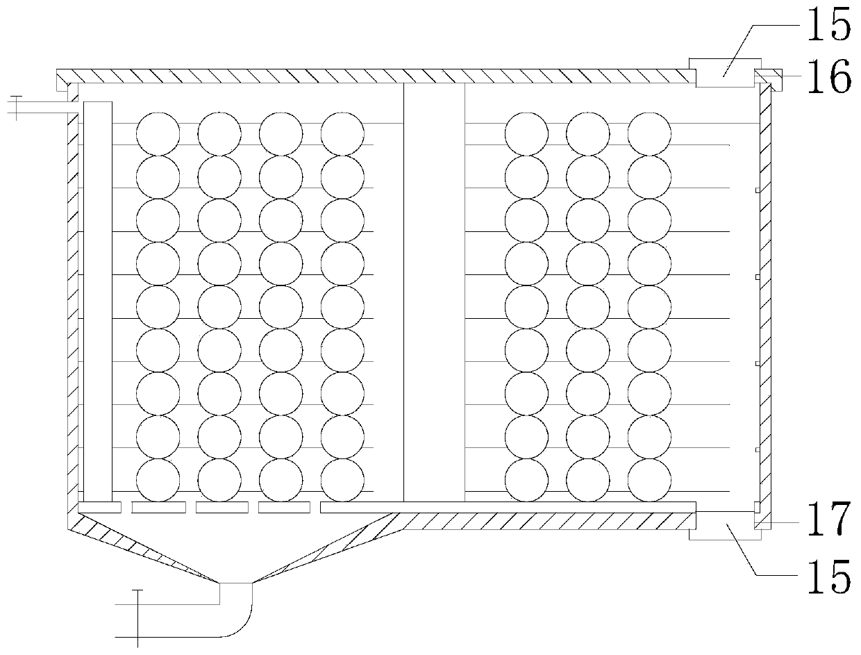 Electrostatic separator capable of changing packing stacking mode and cleaning method thereof