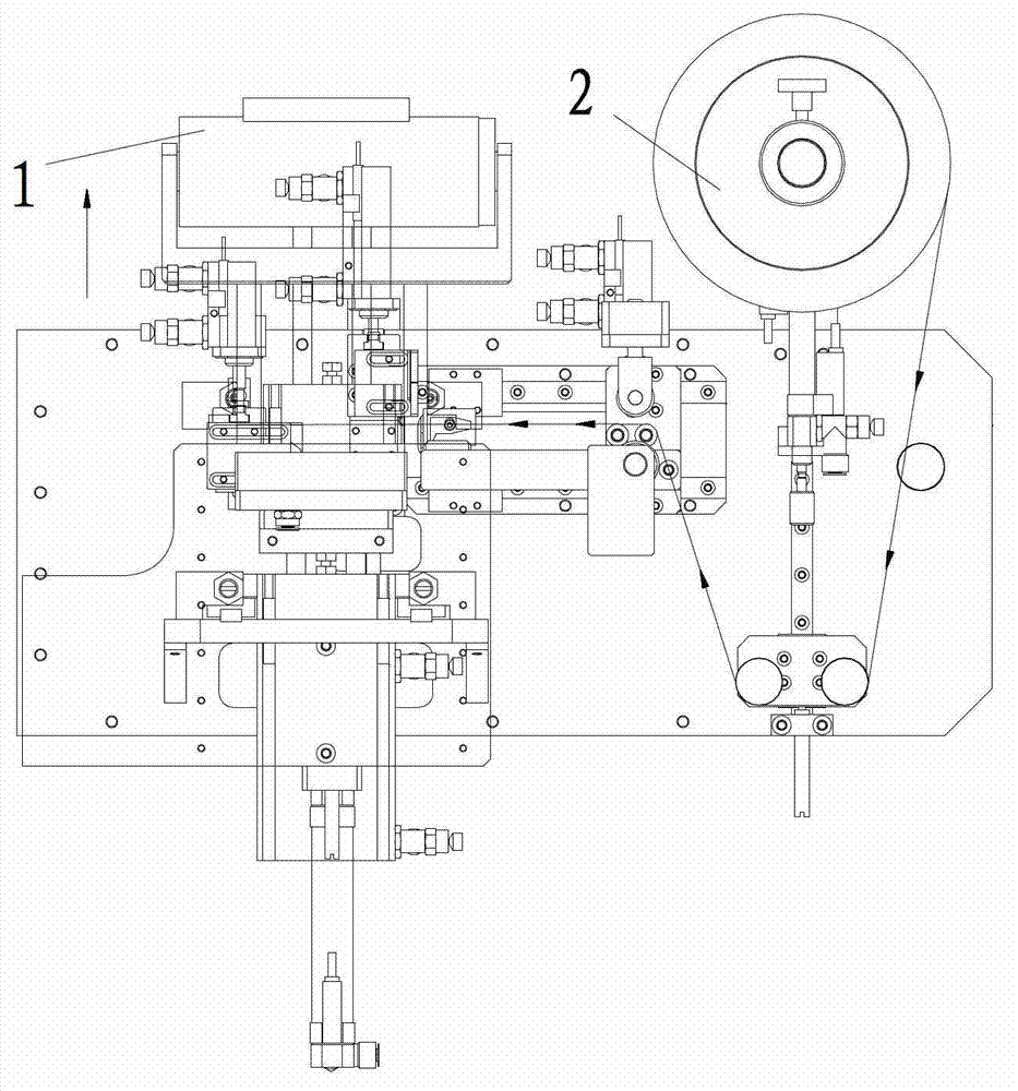 Lithium battery winding and sticking mechanism