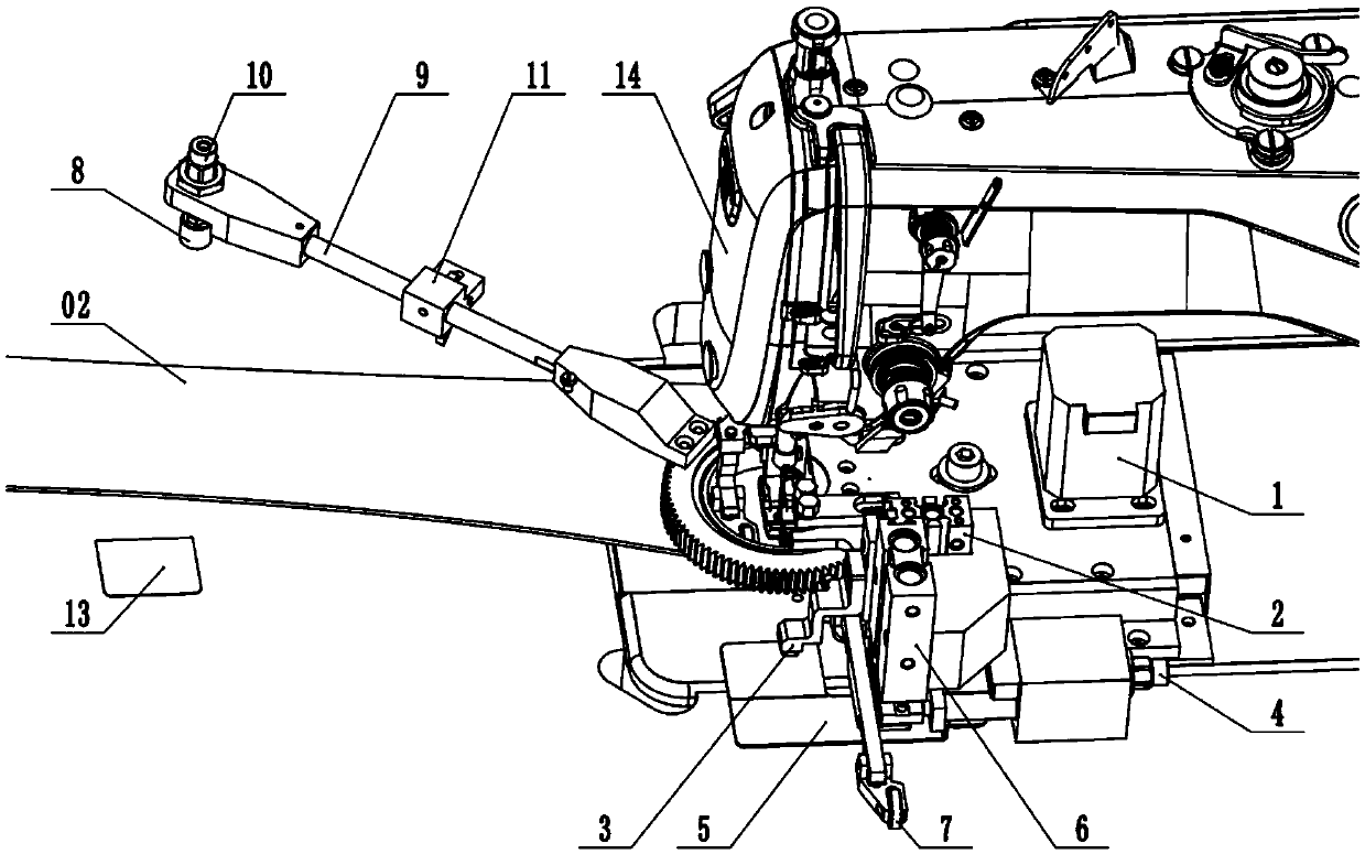 Sewing machine and double-layered cloth aligning device thereof