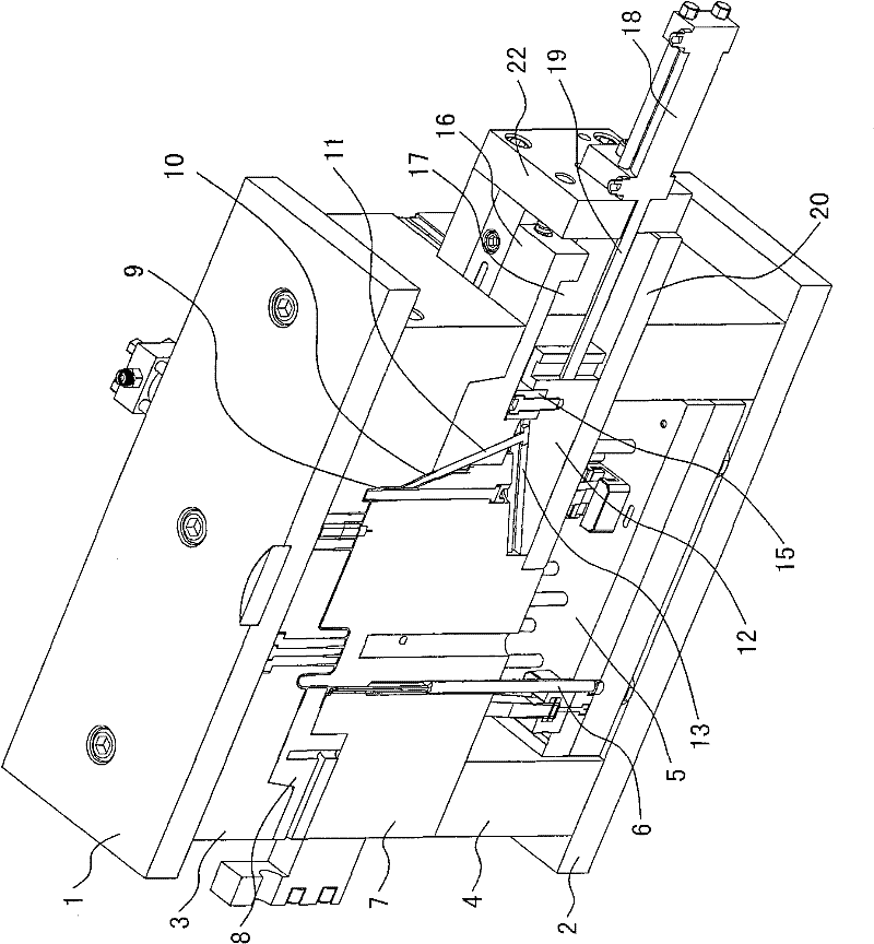 Secondary core puller for inclined fixed hole of fog lamp shell die for vehicle