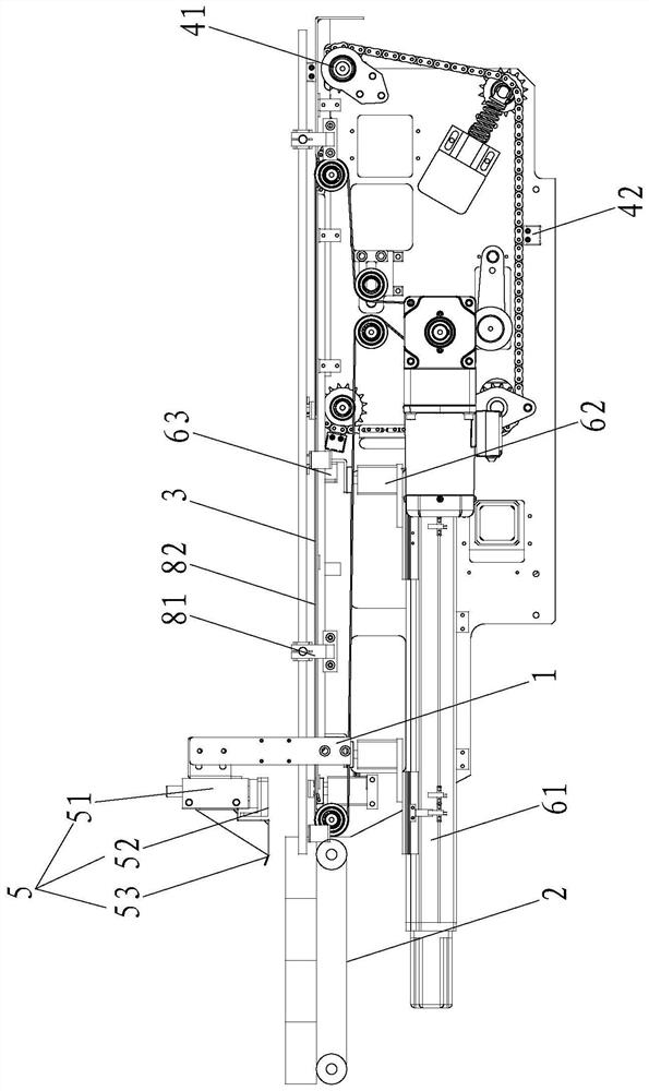 Cigarette carton combined conveying device and conveying method thereof