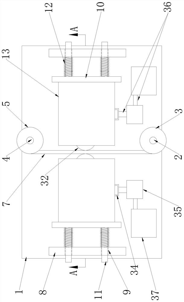 A kind of working method of old textile fabric dehairing equipment