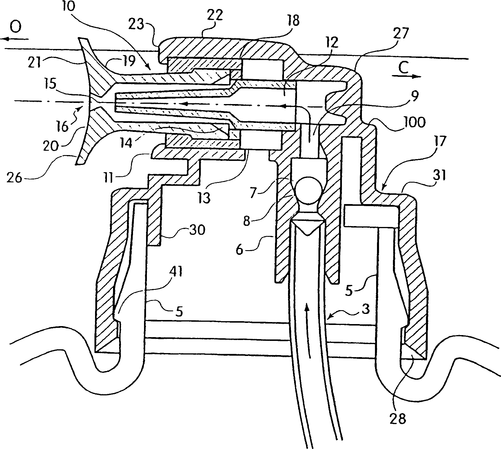 Dispensing head for a squeeze dispenser