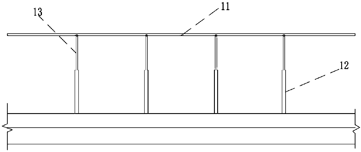 A Central Stabilizing Mechanism for Improving Bridge Flutter Stability