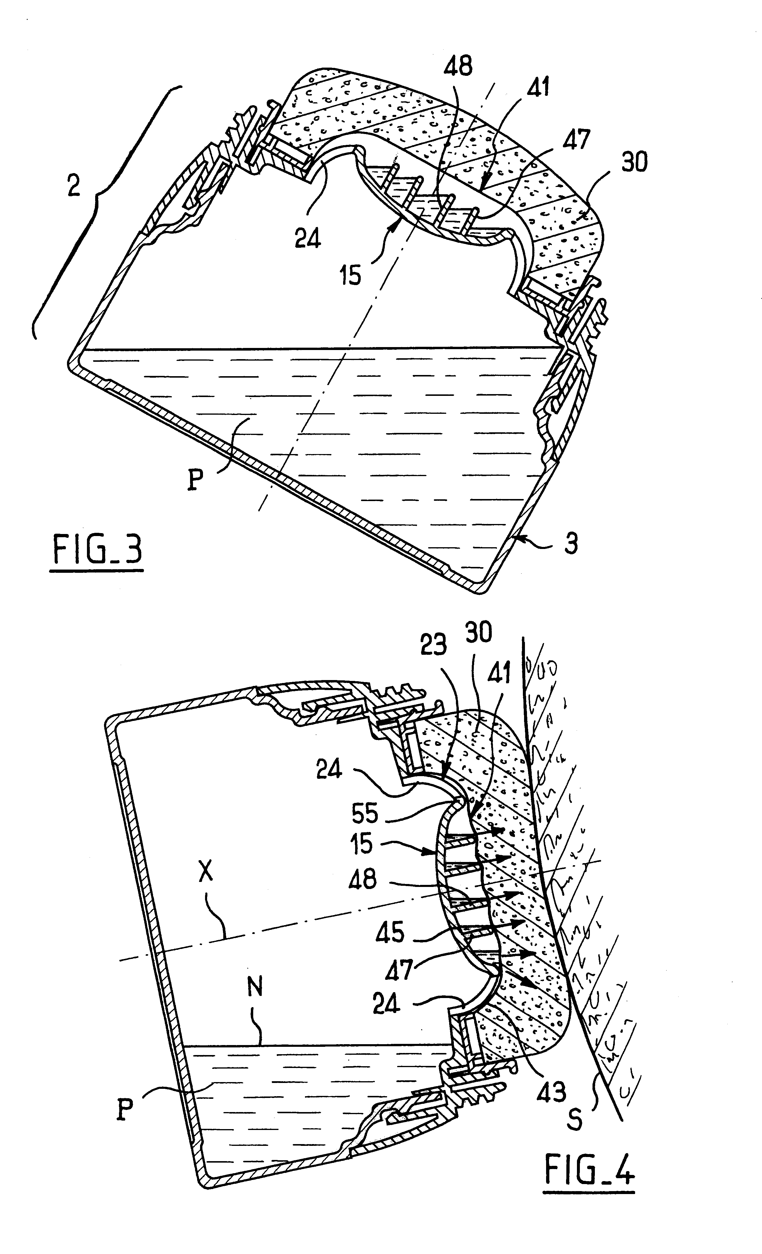 Packaging and applicator device including an element forming an intermediate reservoir