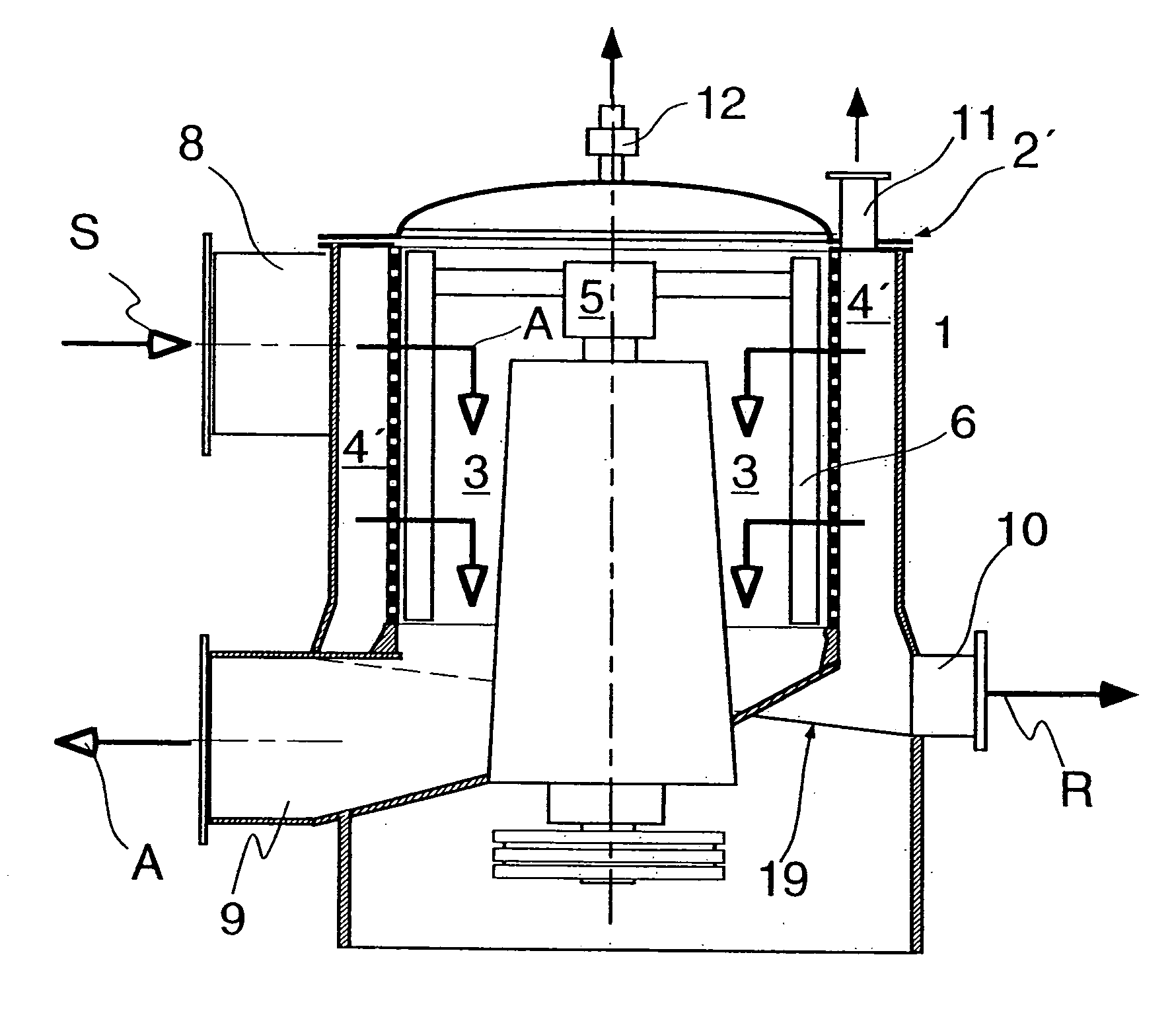 Pressurized screen for screening a fibrous suspension and use thereof