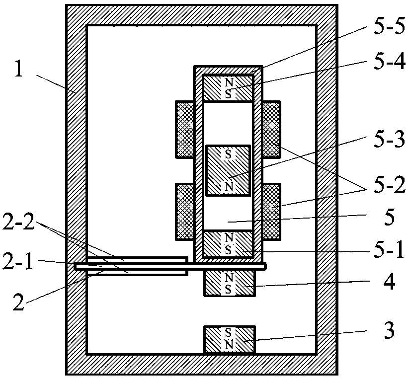 Combined-type magnetic suspension wideband vibration energy collector employing amplification structure