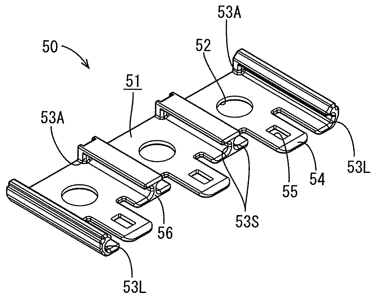 Device connector