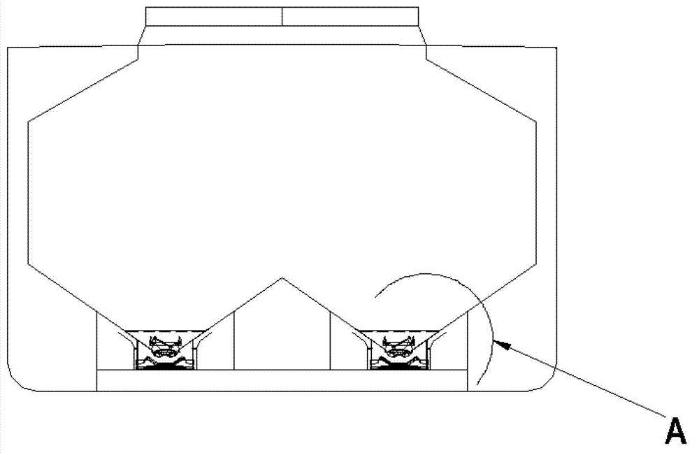 Self-unloading bulk cargo transport ship and unloading method thereof