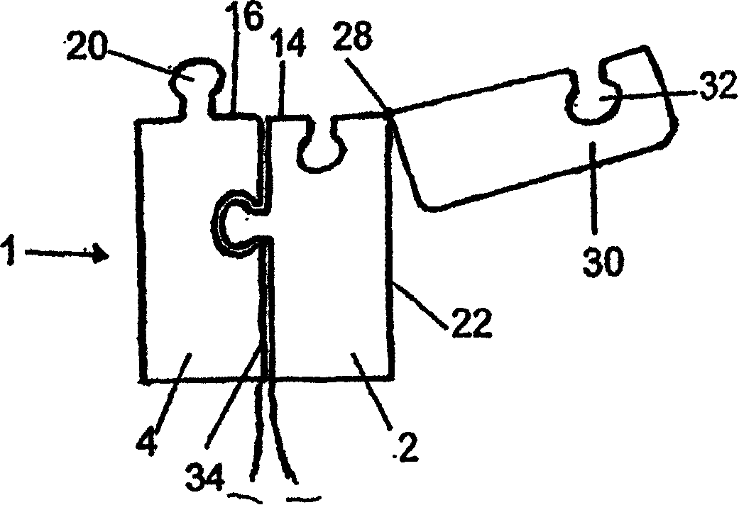 Coupling closures and docking devices containing said coupling closures