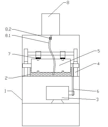 Liquid-level-self-adaptive scaling powder coating device