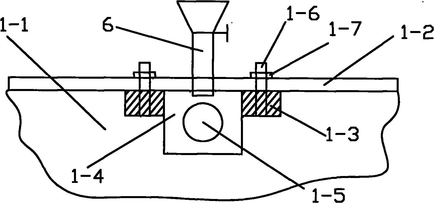 Visible multifunctional fracture seepage simulation test bench