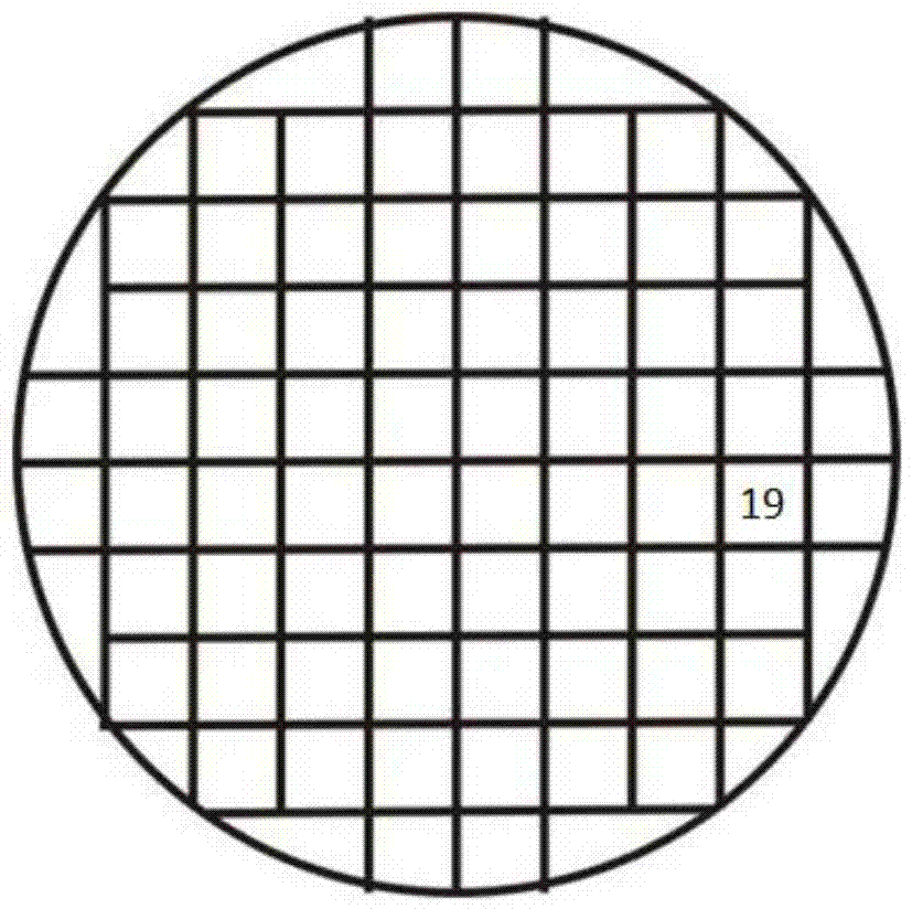 Growth method for reducing density of micro-tubes in large-sized high-quality SiC single crystal