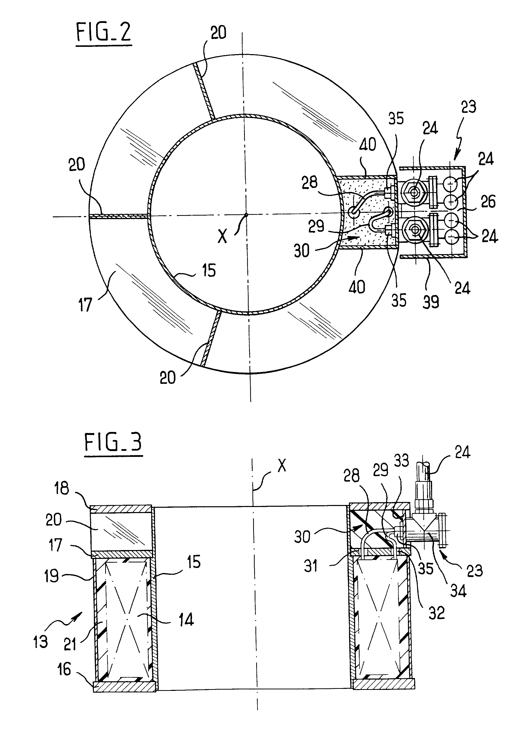 Electromagnetic hammer having a moving ferromagnetic mass