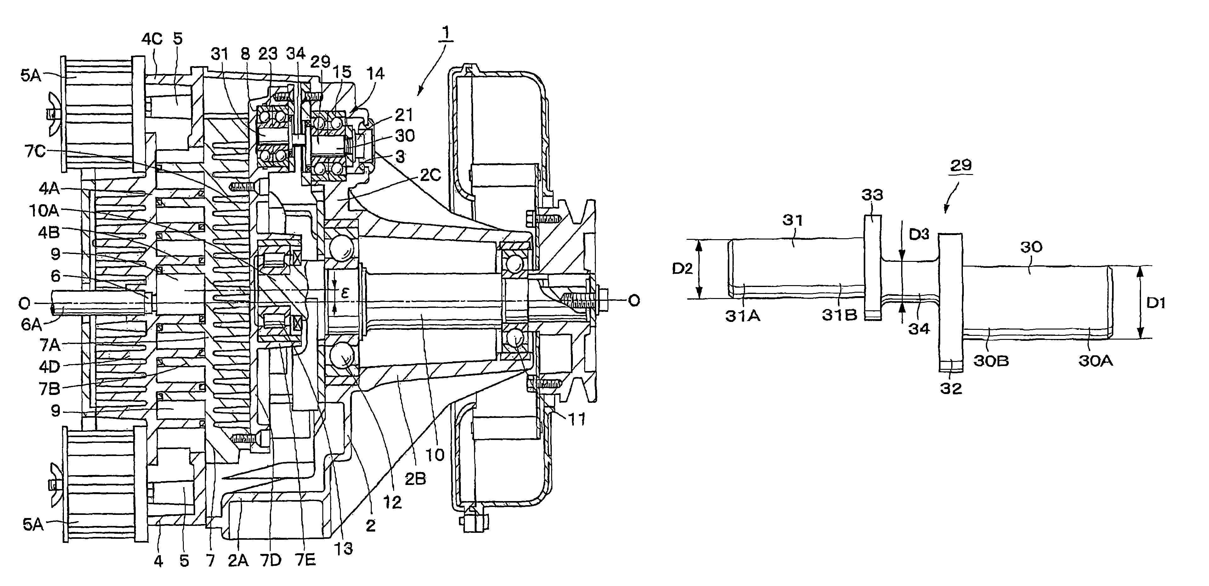 Scroll-type fluid machine that reduces centrifugal force of an orbiting scroll