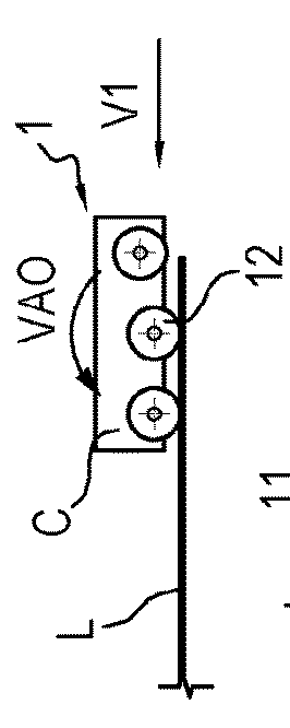 Apparatus and method for cutting slabs made of porcelain