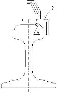 Induction heater and method for realizing non-preheating cladding of alloy on steel rail by using same