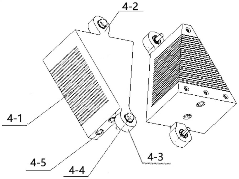 Constant force conduction device and straight connecting rod assembly thereof