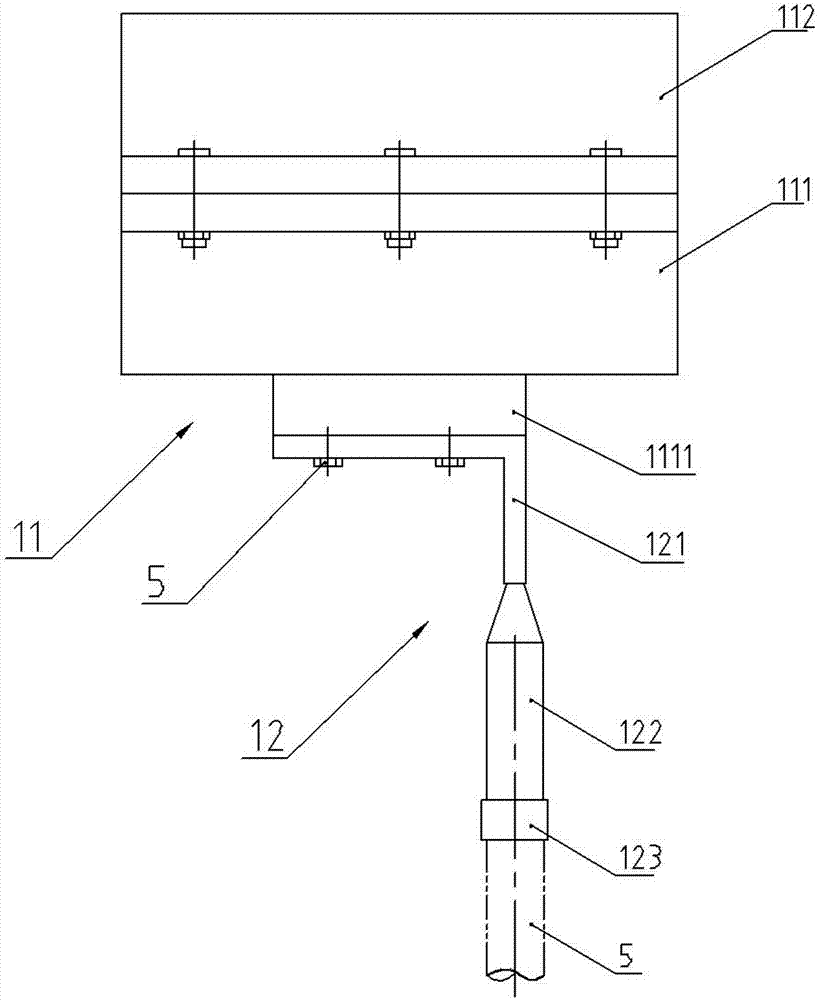 High-current live down lead component of overhead line and operating mechanism of high-current live down lead component