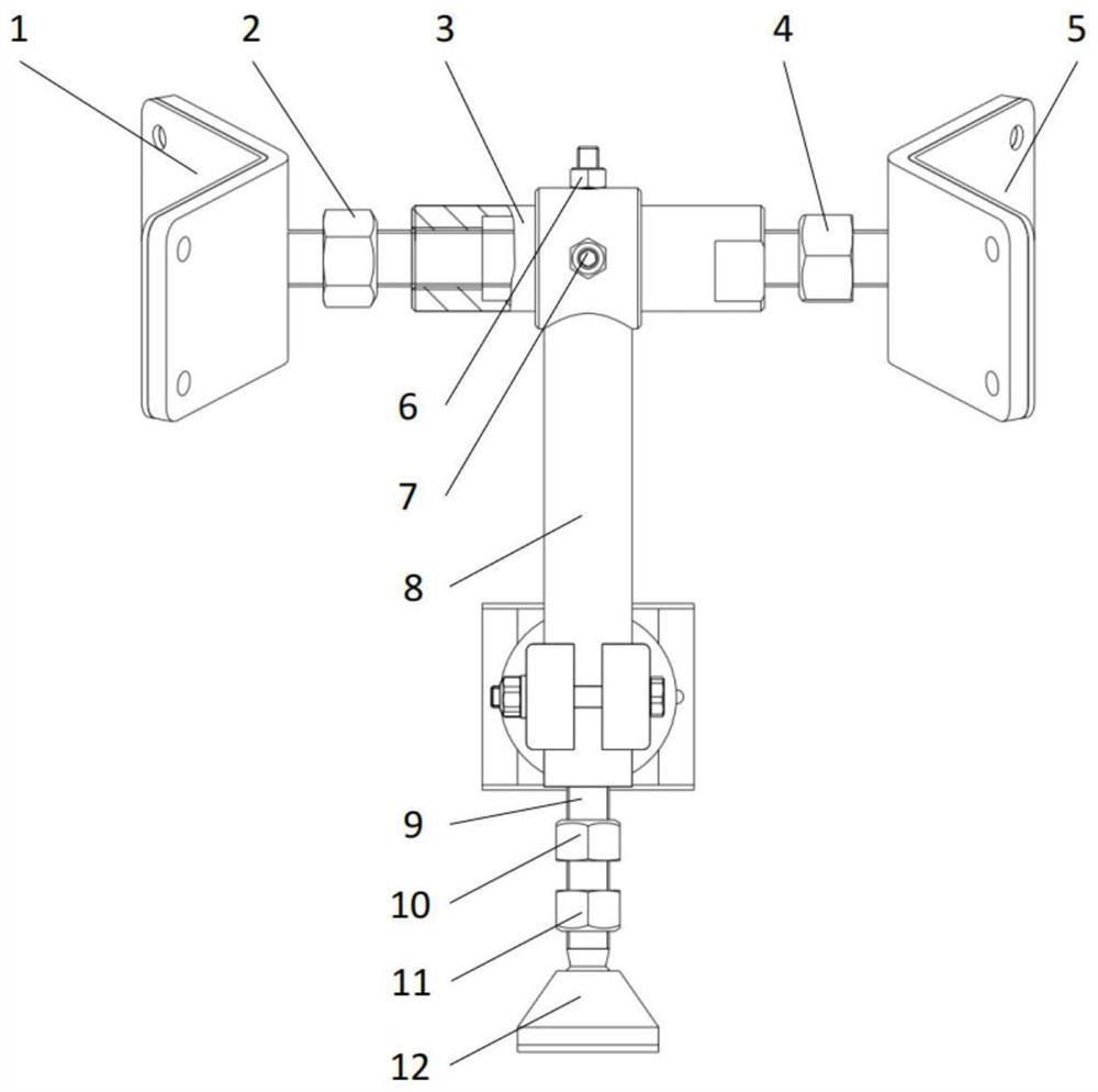 Universal clamping device for acceleration test of recreation facility