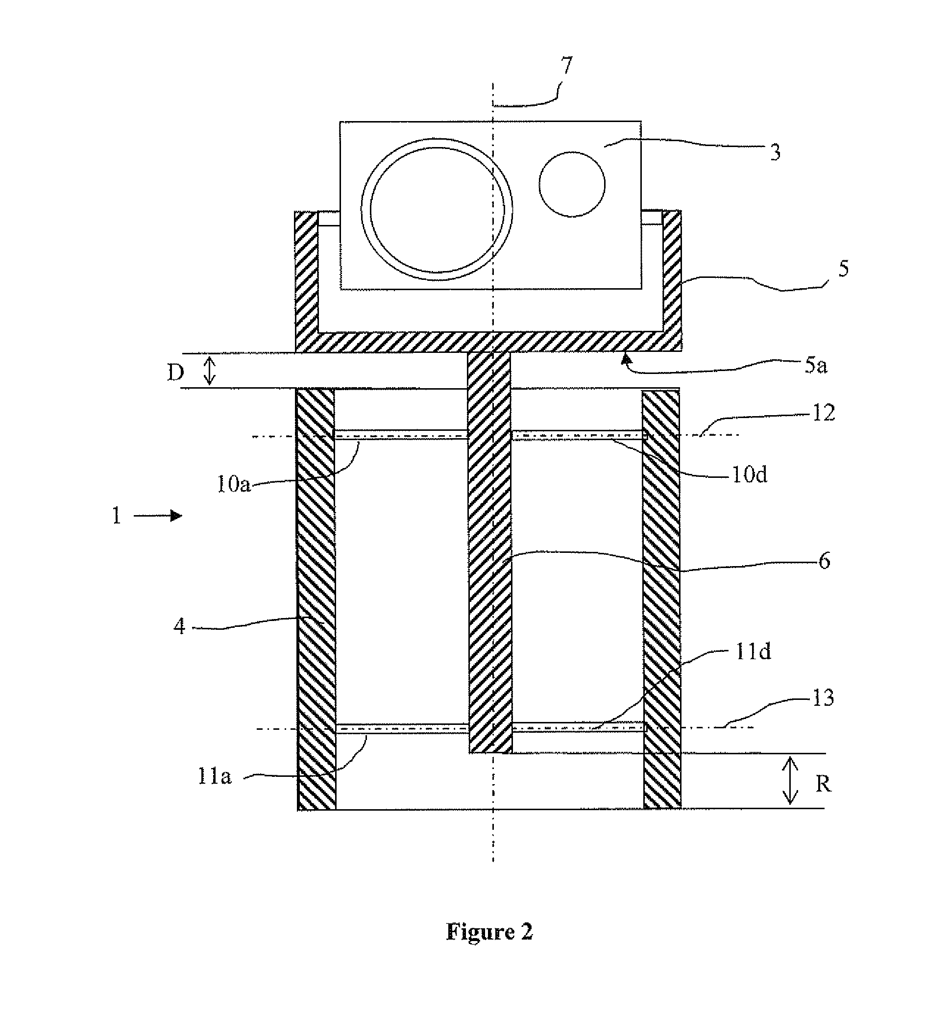 Support device for the gun sight of a military vehicle