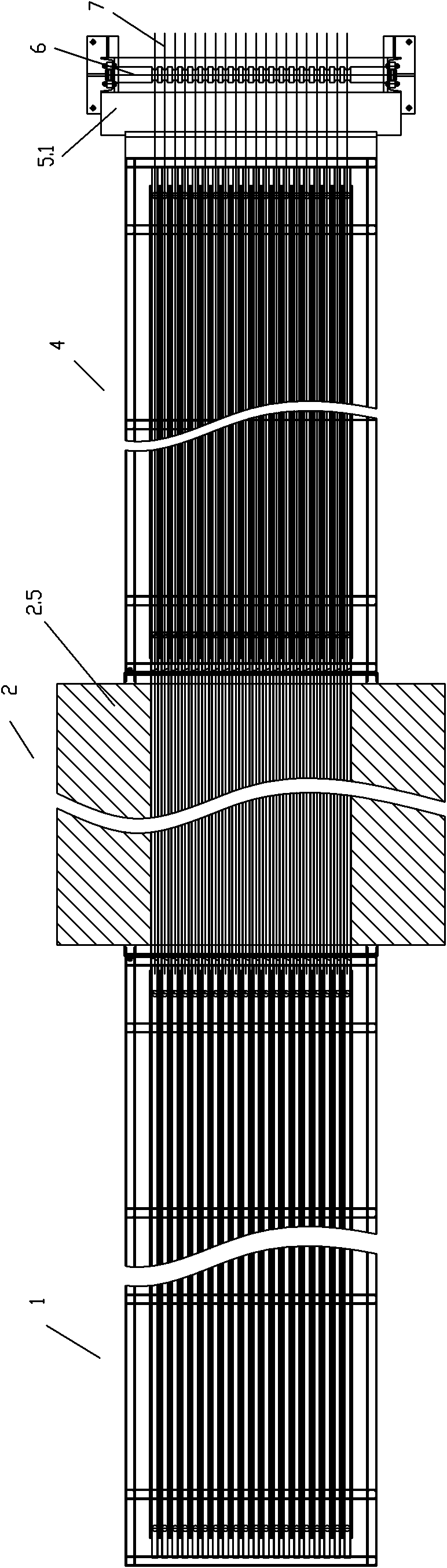 Thermal treatment furnace for carrying out continuous heating and cooling circulation on steel wires