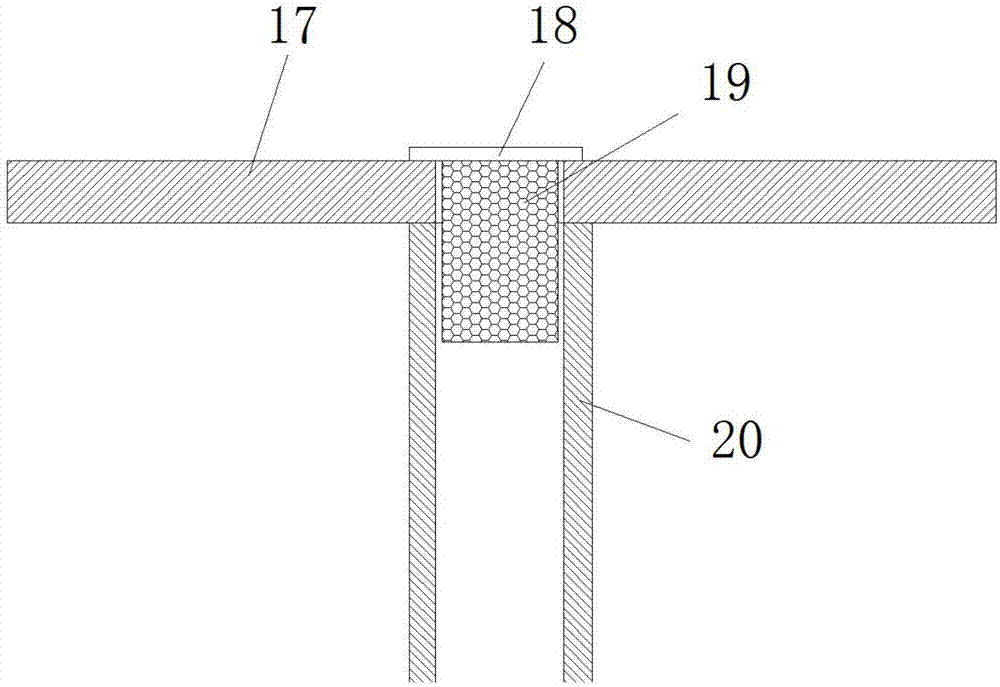 Anti-blocking water tank faucet