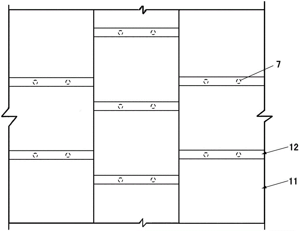 Vacuum thermal isolation and heat insulation layer and heat insulation system for building and construction method thereof