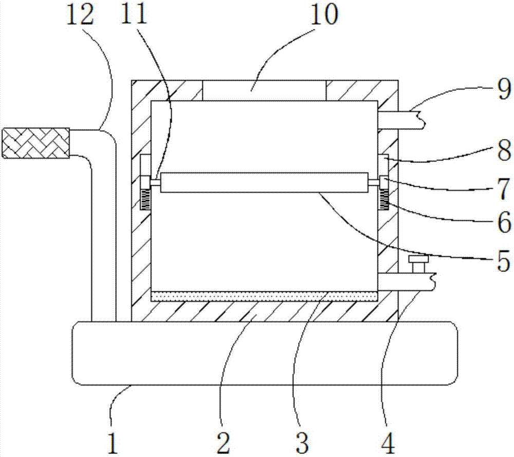 Convenient-moved active carbon regeneration device