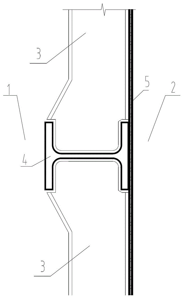 Common wall structure of reactor and flue gas inlet pipe in flue gas denitrification system