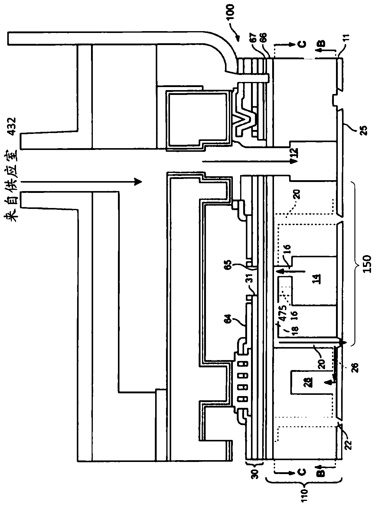 Fluid ejection device with reduced crosstalk