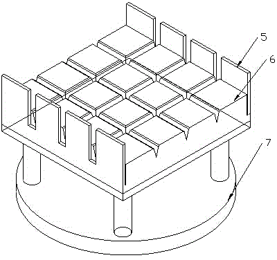 Automatic plate cutting device