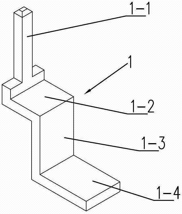 Connection structure of intelligent power module terminal