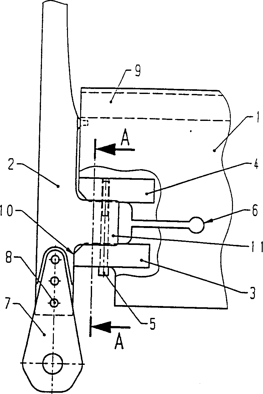 Harness frame angle connecting device