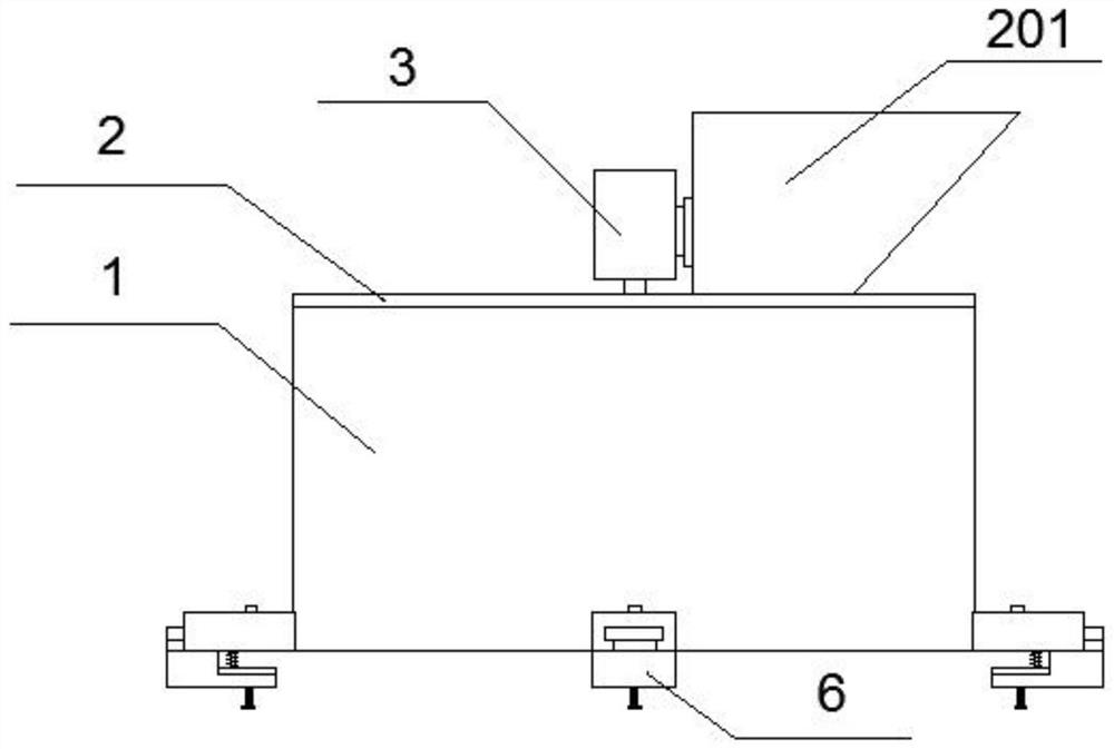 Anti-clogging automatic rotating sieve tray based on mechanical feeding equipment