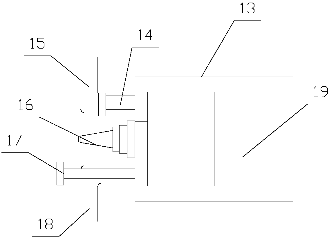 An automatic reagent preparation device for mixing solute and solvent